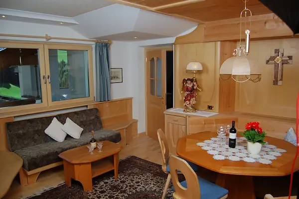 Holzschnitzereien für Haus