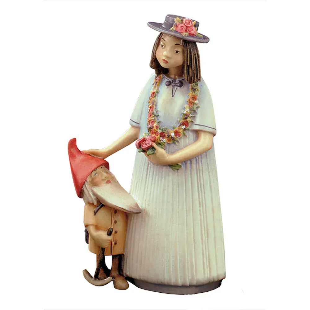 Snowwhite with dwarf I(with axe)