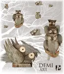 Sympatetic wooden owls 